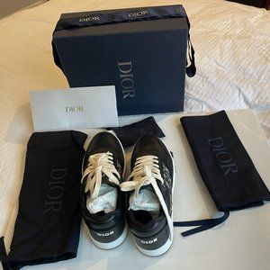 DIOR - B27 Low-Top Sneaker ( Men or Unisex) size 39
